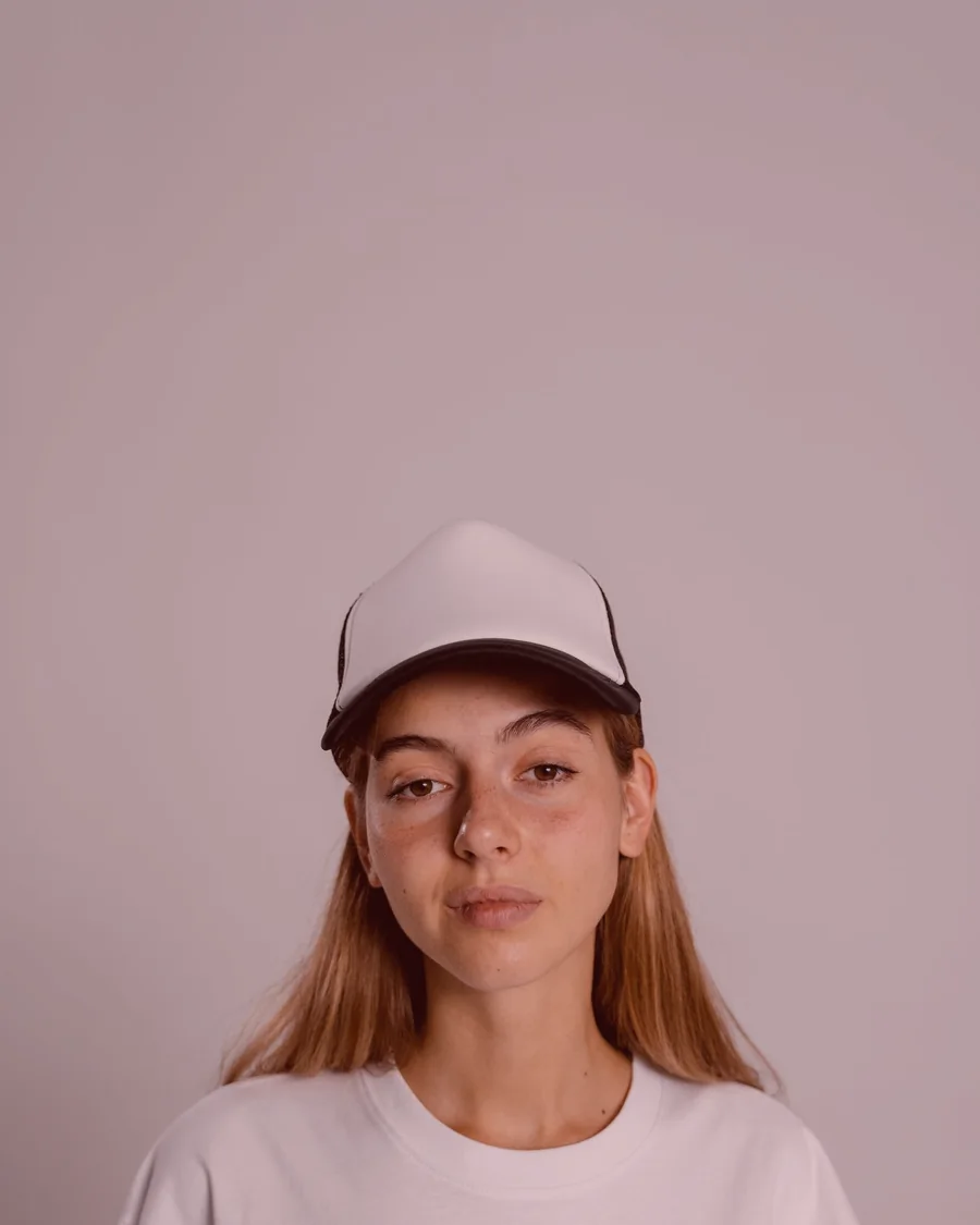 Gorra Cord Carmesí